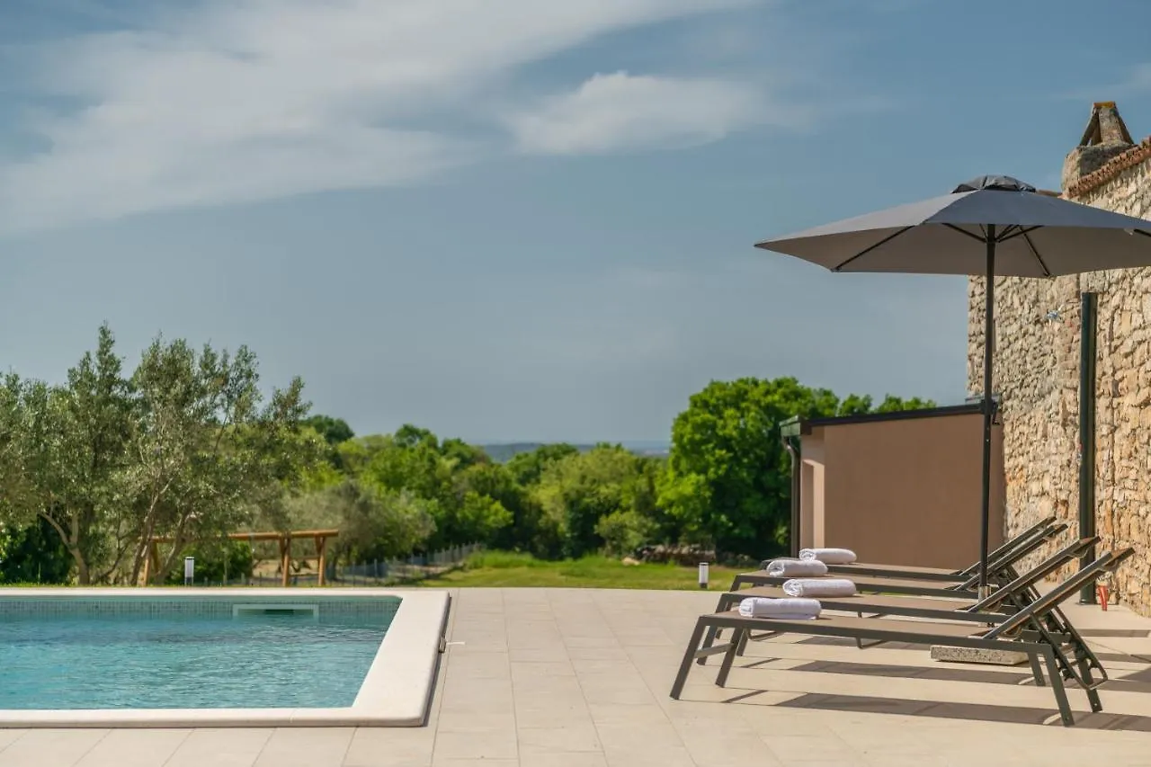 Villa Ester Πούλα